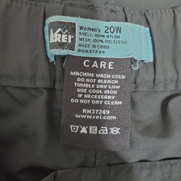 REI | Convertible Zip Leg Outdoor Hiking Pants - damage, see description & pics - Picture 7 of 15